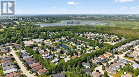 3 Illinois Crescent Wasaga Beach ON L9Z 3A8