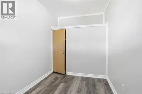 5671 Desson Avenue Niagara Falls ON L2G 3T3
