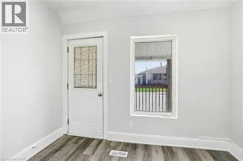 5671 Desson Avenue Niagara Falls ON L2G 3T3