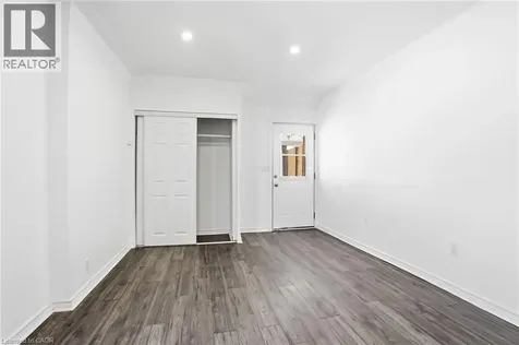 5671 Desson Avenue Niagara Falls ON L2G 3T3