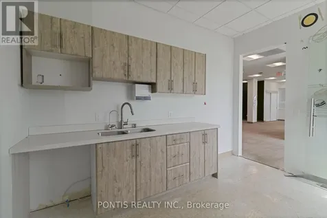 30 Topflight Drive Mississauga (gateway) ON L5S 0A8