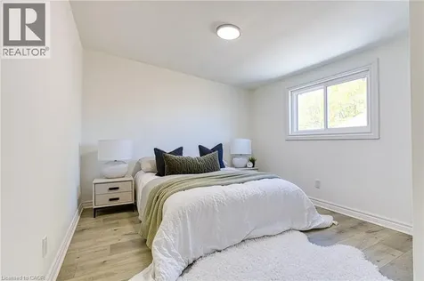 292 Fairfield Avenue Hamilton ON L8H 5H6
