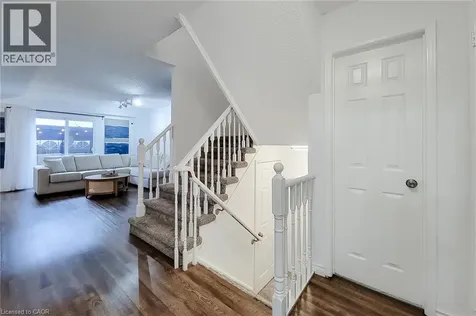 7 Davidson Boulevard Dundas ON L9H 6Y7