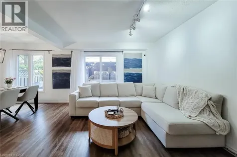 7 Davidson Boulevard Dundas ON L9H 6Y7