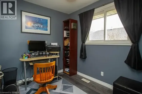 102 Century Hill Drive Kitchener ON N2E 2H8