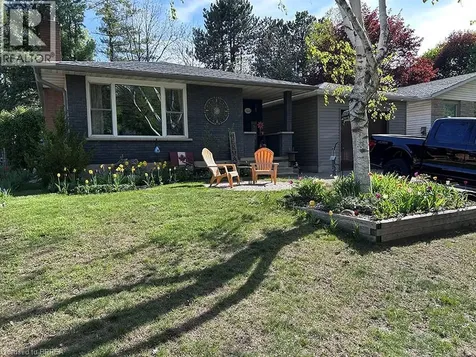 102 Century Hill Drive Kitchener ON N2E 2H8