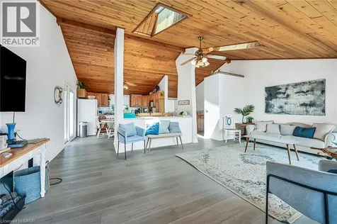 61 Horseshoe Bay Road Dunnville ON N1A 2W8