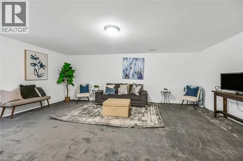 61 Horseshoe Bay Road Dunnville ON N1A 2W8