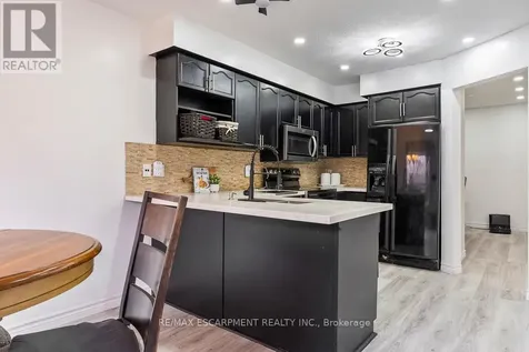 45 Hawkins Drive Cambridge ON N1T 1Z7