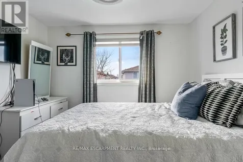 45 Hawkins Drive Cambridge ON N1T 1Z7