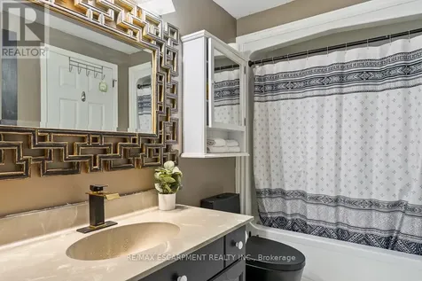 45 Hawkins Drive Cambridge ON N1T 1Z7