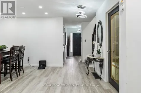 45 Hawkins Drive Cambridge ON N1T 1Z7