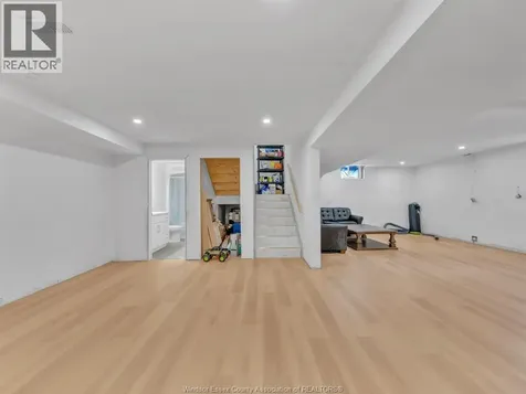 3684 Sutton Avenue Windsor ON N9E 0B3