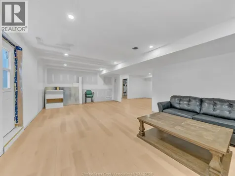 3684 Sutton Avenue Windsor ON N9E 0B3