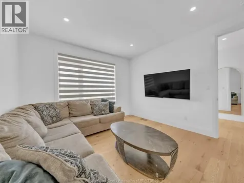 3684 Sutton Avenue Windsor ON N9E 0B3