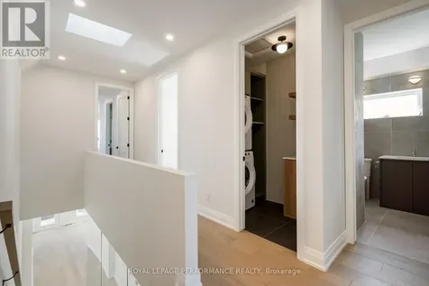31 Commanda Way Ottawa ON K1M 1G1