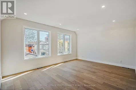 31 Commanda Way Ottawa ON K1M 1G1