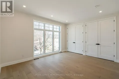 31 Commanda Way Ottawa ON K1M 1G1