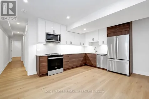 31 Commanda Way Ottawa ON K1M 1G1