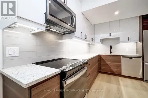 31 Commanda Way Ottawa ON K1M 1G1