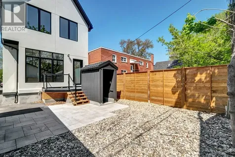 31 Commanda Way Ottawa ON K1M 1G1