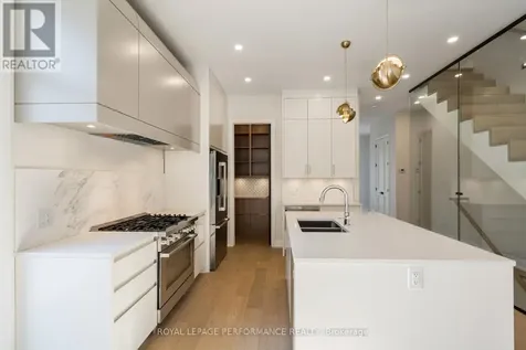 31 Commanda Way Ottawa ON K1M 1G1