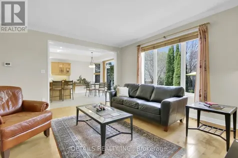 7 Stonecroft Terrace Ottawa ON K2K 2V1