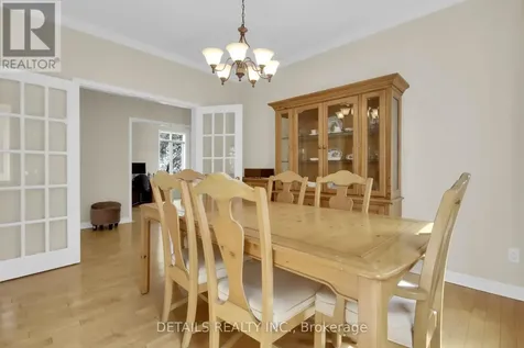 7 Stonecroft Terrace Ottawa ON K2K 2V1