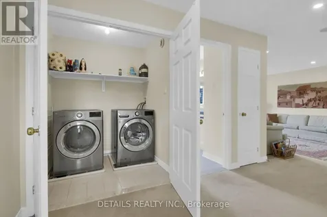 7 Stonecroft Terrace Ottawa ON K2K 2V1