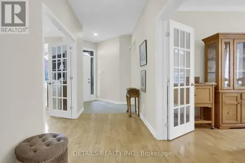 7 Stonecroft Terrace Ottawa ON K2K 2V1