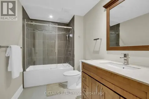 7 Stonecroft Terrace Ottawa ON K2K 2V1