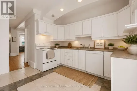 132 Beausoleil Drive Ottawa ON K1N 7V6