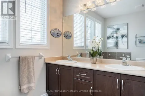 64 Waterview Road Wasaga Beach ON L9Z 0E9