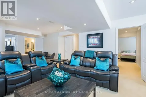 64 Waterview Road Wasaga Beach ON L9Z 0E9