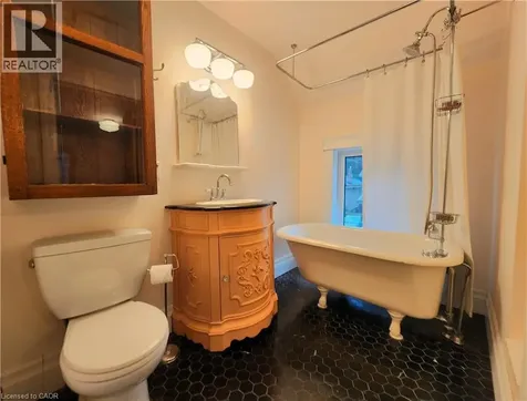 446 Macnab Street North Hamilton ON L8L 1L4