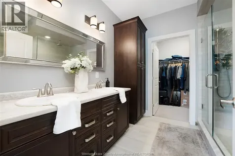65 Robin Court Kingsville ON N9Y 0E1