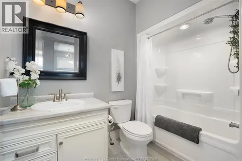 65 Robin Court Kingsville ON N9Y 0E1