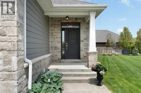 65 Robin Court Kingsville ON N9Y 0E1