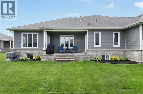 65 Robin Court Kingsville ON N9Y 0E1