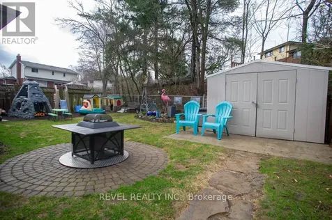 102 Century Hill Drive Kitchener ON N2E 2H8