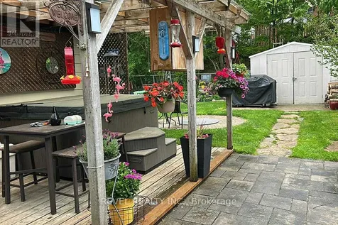 102 Century Hill Drive Kitchener ON N2E 2H8
