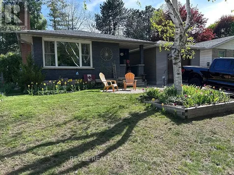 102 Century Hill Drive Kitchener ON N2E 2H8