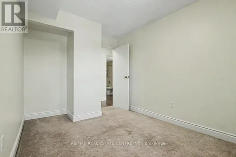 15 Hofstetter Avenue Kitchener ON N2A 3Z7