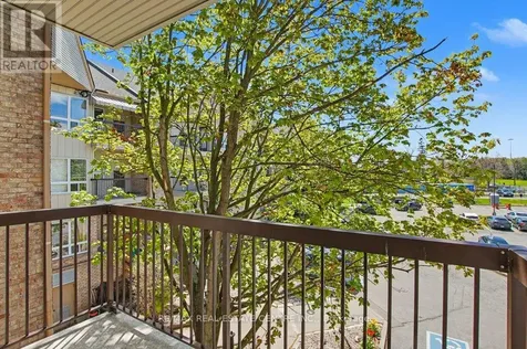 15 Hofstetter Avenue Kitchener ON N2A 3Z7