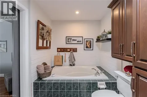 36 Crandell Avenue Brantford ON N3S 1C9