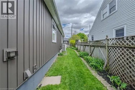 36 Crandell Avenue Brantford ON N3S 1C9