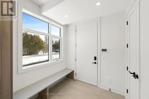 93 Lotta Avenue Ottawa ON K2G 2B8