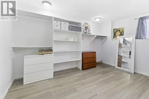 390 Briston Private Ottawa ON K1G 5R3