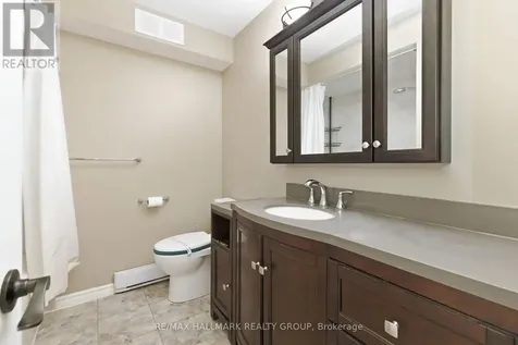 390 Briston Private Ottawa ON K1G 5R3