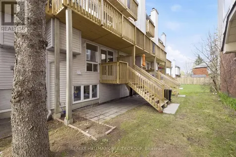 390 Briston Private Ottawa ON K1G 5R3